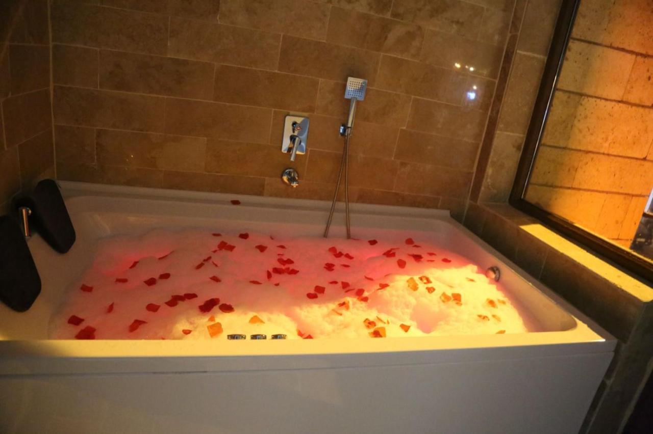 נבשהיר Whitestone Hotel מראה חיצוני תמונה