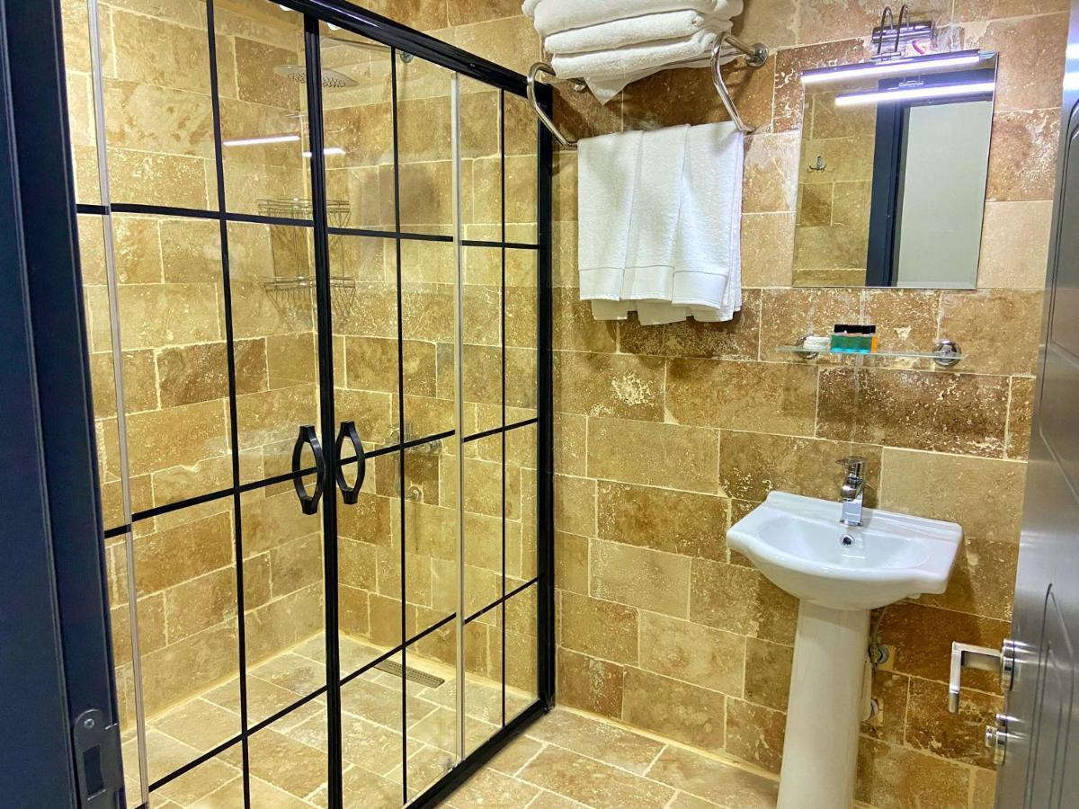 נבשהיר Whitestone Hotel מראה חיצוני תמונה